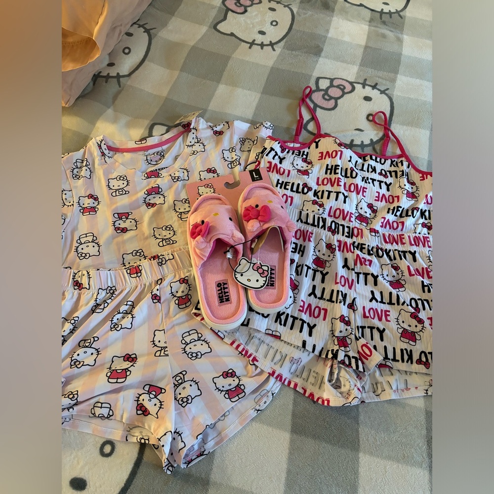 Hello kitty pijama bundle